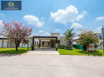 Casa · 155m² · 5 Ambientes · 2 Cocheras · Alquiler Casa Alto Verde II