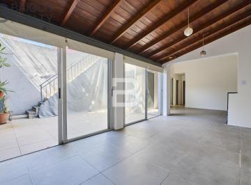 PH · 98m² · 4 Ambientes · Venta PH Reciclado de 4 Ambientes con Patio en Villa Real