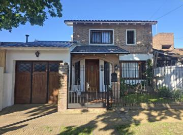1 · Venta Casa 5 Ambientes en Martínez