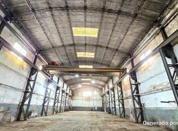 Bodega-Galpón · 600m² · 4 Ambientes · Venta Galpón Industrial 10x50 Múltiples Usos | Puente Grúa | Depto. 4 Amb con Terraza | Gral San Mar