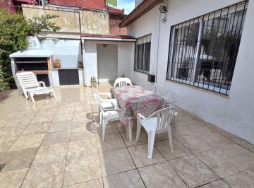 Departamento · 100m² · 3 Ambientes · Alquiler Verano 2027 PH en La Perla a Pocas Cuadras del Mar