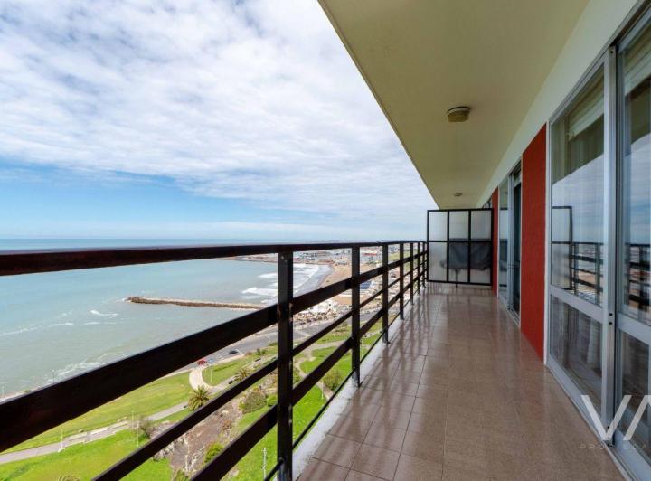 Departamento · 131m² · 4 Ambientes · 2 Cocheras