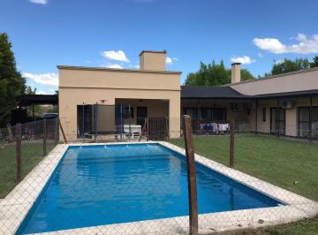 Casa · 1000m² · 6 Ambientes · Casa en Una Planta, en La Montura
