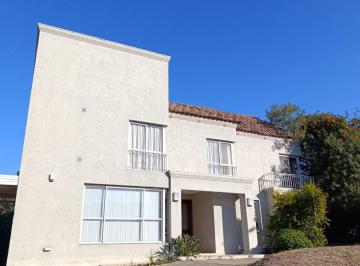 Casa de 8 ambientes, Córdoba · Casa en Venta 4 Dorm. Valle Escondido