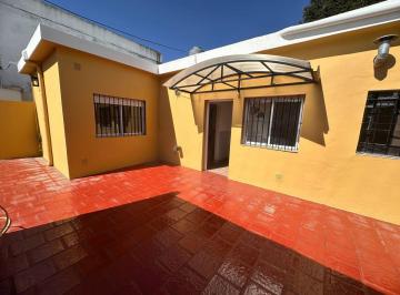 Departamento de 3 ambientes, Moreno · Departamento 3 Ambientes en Alquiler con Patio en Moreno