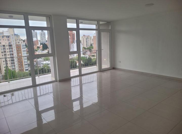 Departamento · 160m² · 6 Ambientes · 1 Cochera