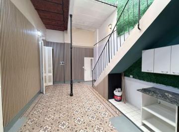 PH de 5 ambientes, Parque Chacabuco · Tipo Casa 5 Amb. Sin Expensas! Apto Uso Prof! Tza. Patio Cub. 2 Baños. a m del Parque Chacabuco
