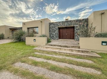 Foto · Venta Casa de Categoría en La Serena Mendiolaza