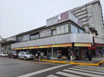 Oficina comercial · 36m² · 3 Ambientes · Dos Oficinas con Lugar de Espera o Recepcion en Lomas!