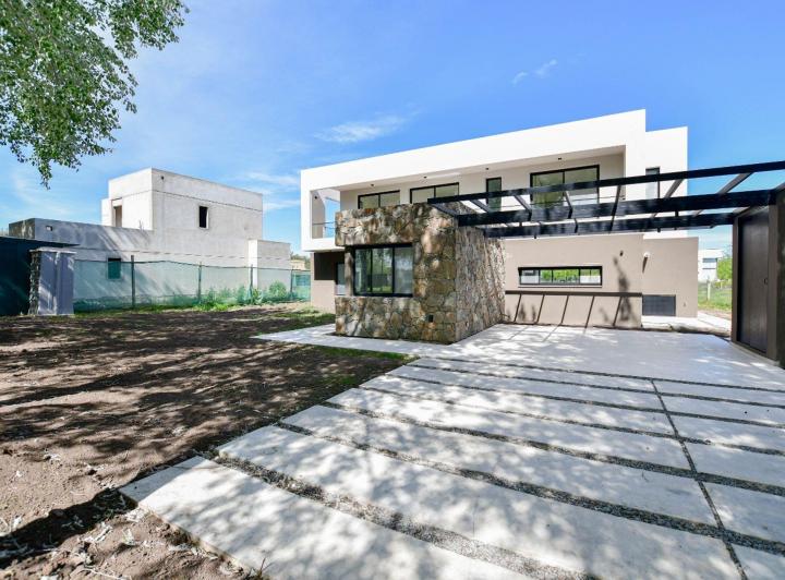 Casa · 178m² · 4 Ambientes
