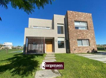 Casa de 6 ambientes, Escobar · Oportunidad Amplio Parque - Vistas, Puertos