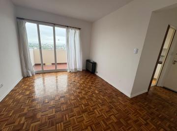 Departamento · 36m² · 2 Ambientes · 1 Cochera · Alquiler con Balcon y Cochera Av San Pedrito