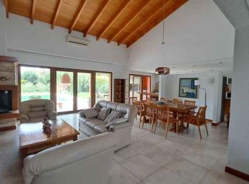 Casa · 200m² · 5 Ambientes · 2 Cocheras · Venta Casa 5 Ambientes Barrio Las Liebres Garin