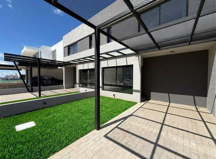 Casa · 145m² · 5 Ambientes
