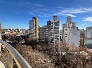Departamento · 230m² · 4 Ambientes · 1 Cochera · Departamento - Duplex - Quincho - Terraza - Centro