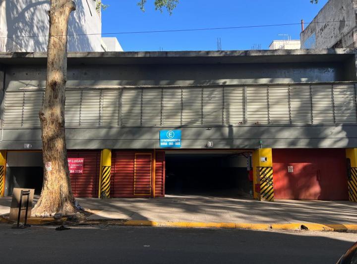 Terreno · 692m²