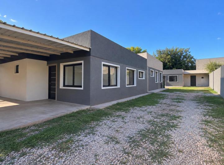 Casa · 95m² · 1 Ambiente · 1 Cochera