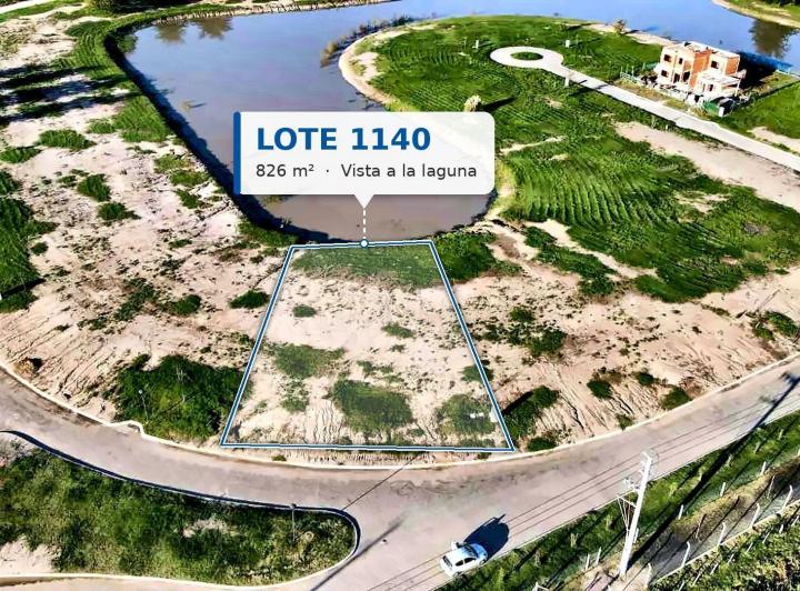 Terreno · 826m²
