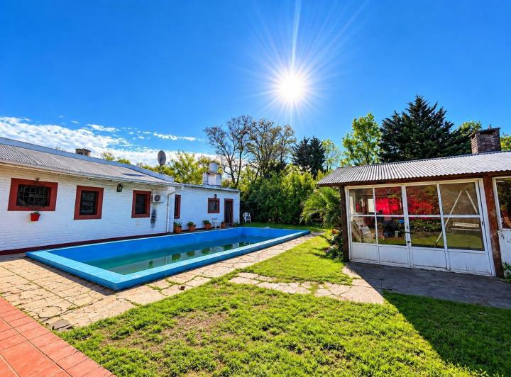Casa · 100m² · 4 Ambientes · 1 Cochera