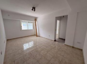Departamento de 2 ambientes, Villa Urquiza · Alquiler de Departamento de 2 Ambientes con Patio en Villa Urquiza
