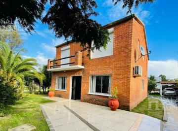 Casa · 168m² · 4 Ambientes · 2 Cocheras · Venta, Casa, 3 Dorm. y Dependencia, La Barra, Punta del Este Sho.