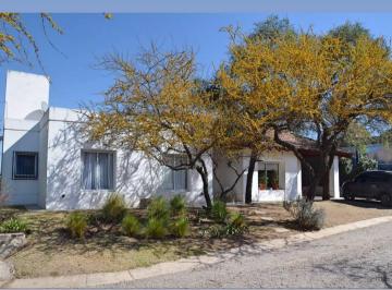 Casa · 160m² · 6 Ambientes · 2 Cocheras · Alquiler | Housing Palo Alto - Casa de 183 m² en Lote de 600 m² | Límite Mendiolaza y Villa Allende