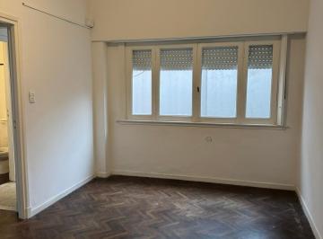 Departamento de 2 ambientes, Barracas · Luminoso y Amplio Dpto Sin Expensas por Escalera en Barracas