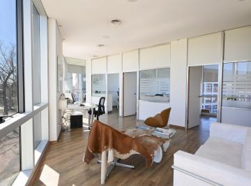 rs:tpqcs4m7m0xrxua4570x9jce · Oficina con Renta en Office Park Panamericana - Ideal Inversor