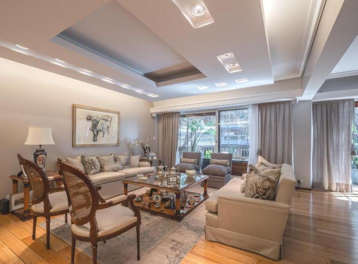Departamento · 210m² · 6 Ambientes · 2 Cocheras