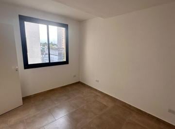 Casa · 60m² · 2 Ambientes · Departamentos de 1 Dorm. en Alquiler, Alto Alberdi