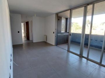 Casa · 80m² · 4 Ambientes · Se Alquila Departamento de 2 Dorm. en Complejo Opera