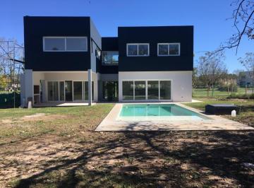 Casa · 206m² · 4 Ambientes · 2 Cocheras · Muy Linda Casa en Alquiler en El Barrio San Matias, Escobar