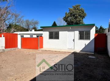 Casa · 45m² · 5 Ambientes · 1 Cochera · Casa de Dos Dorm., Lomas de Solymar Sur