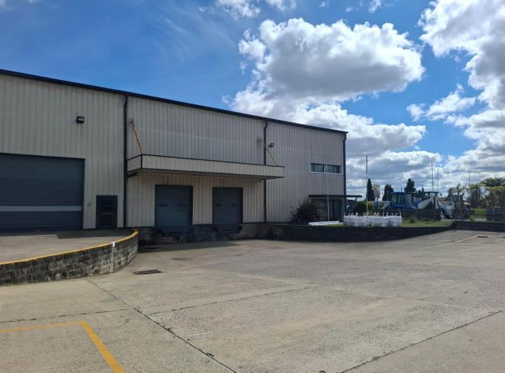 Depósito · 3800m² · 18 Cocheras
