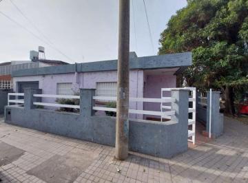 Casa de 4 ambientes, Córdoba · El Trebol Alquiler Casa 2 Dor Sobre Brown Zona Los Naranjos