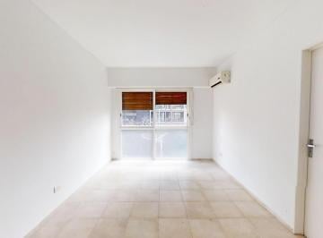 Departamento · 49m² · 3 Ambientes · Departamento en Venta de 3 Ambientes en Olivos con Lavadero