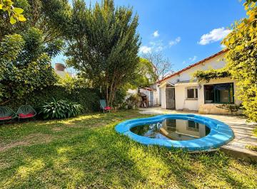 Casa · 110m² · 3 Ambientes · 1 Cochera · Casa 3 Ambientes en Venta - Villa Adelina - Jardin, Pileta