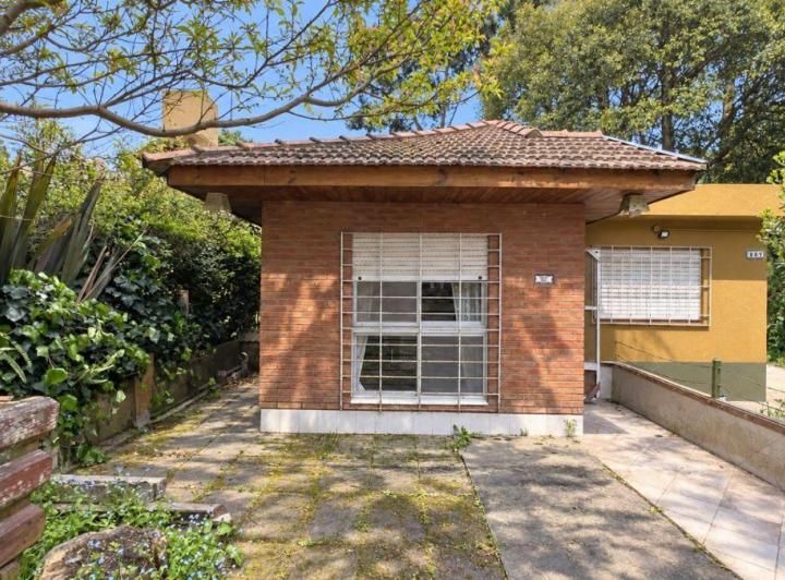 Casa · 61m² · 2 Ambientes · 1 Cochera