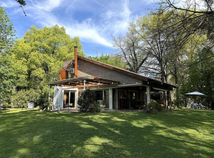 Casa · 115m² · 4 Ambientes · 3 Cocheras