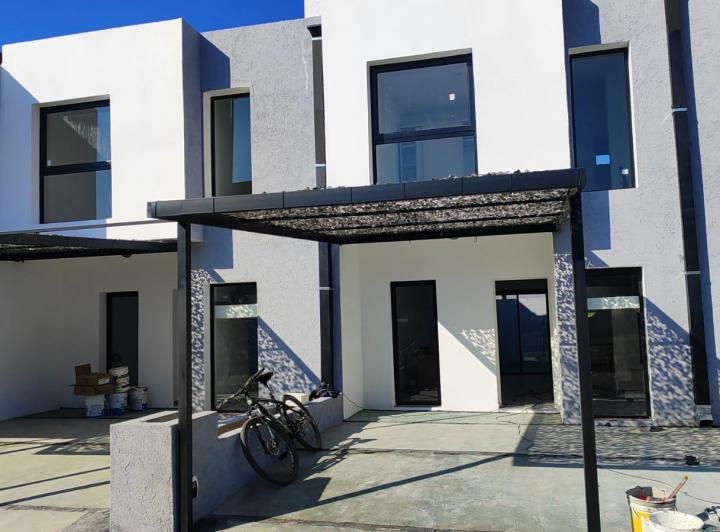 Casa · 88m² · 2 Ambientes · 1 Cochera