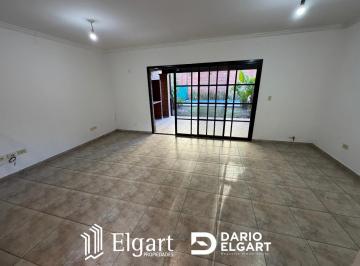 Casa de 7 ambientes, San Miguel de Tucumán · Venta Duplex en B Cerrado