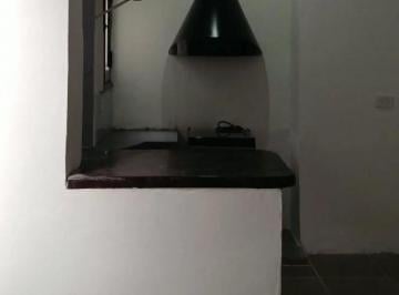 PH · 80m² · 3 Ambientes · PH en Alquiler - 2 Dorm. 1 Baño - 80 m - San Cristobal