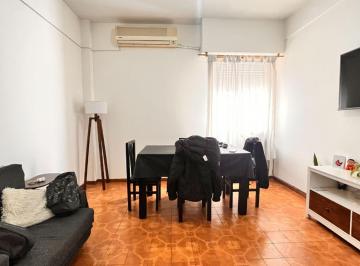PH · 53m² · 3 Ambientes · Dpto/ph Alquiler. 3 Amb - 2º X Esc.