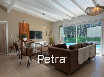 Casa · 175m² · 4 Ambientes · Casa en Venta en Costa Esmeralda - Gas Natural