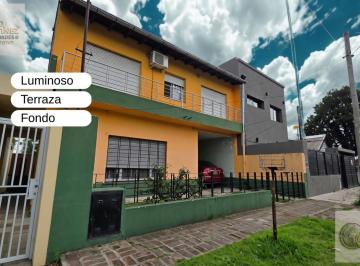 Casa · 152m² · 4 Ambientes · 2 Cocheras · Casa en Venta 3 Dorm., Baño, Toilette, Cochera, Fondo, Terraza