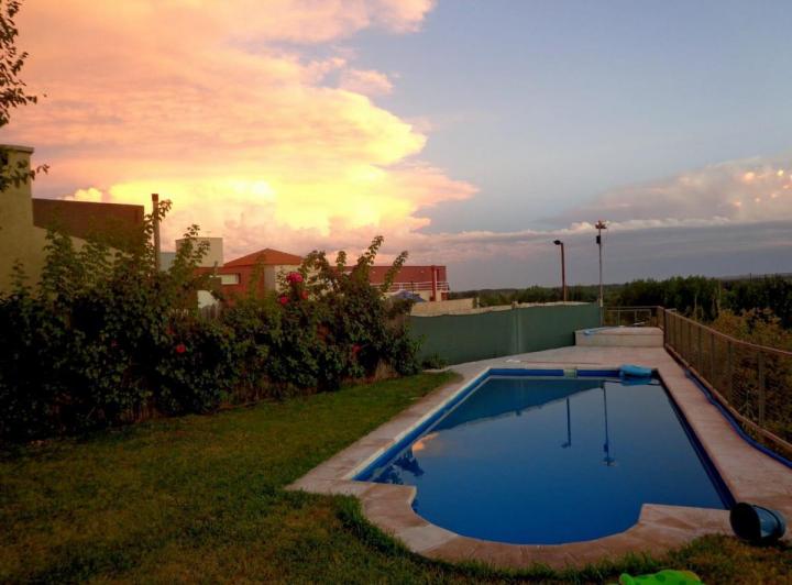 Casa · 238m² · 7 Ambientes · 2 Cocheras