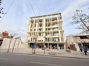 Departamento · 70m² · 3 Ambientes · 1 Cochera · Dpto en Alquiler Anual - 2 Dorm. (Uno en Suite) - 2 Baños - Balcon con Asador - Cochera