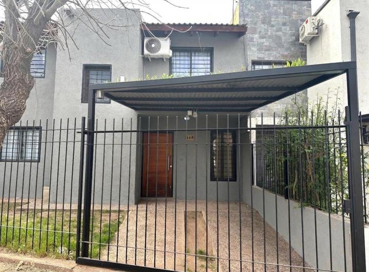 Casa · 130m² · 5 Ambientes · 1 Cochera