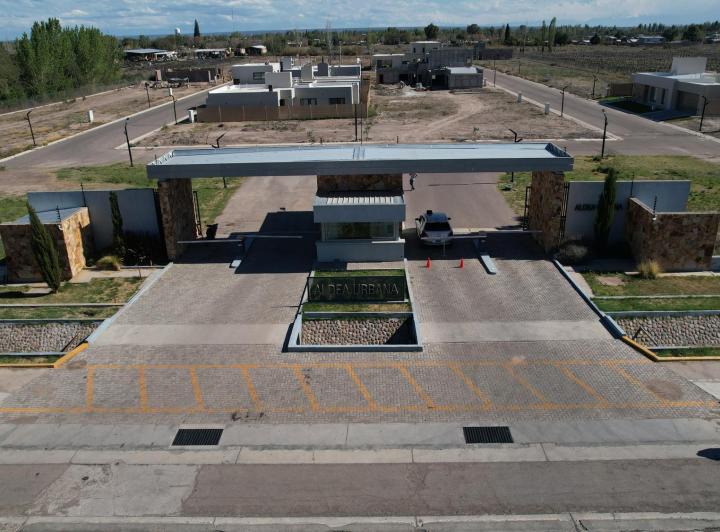 Terreno · 400m²