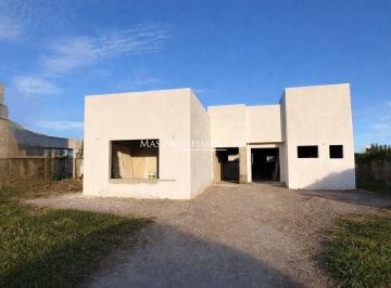 Casa de 4 ambientes, San Vicente · Venta Casa en San Lucas 3 Dorm. Canning